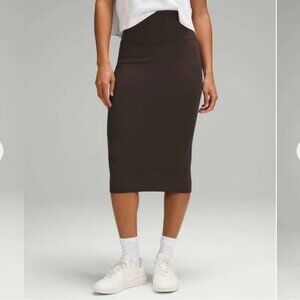 Lululemon Espresso Nulu Slim HR Skirt